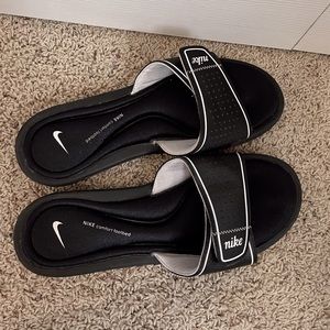 Black Nike Slides
